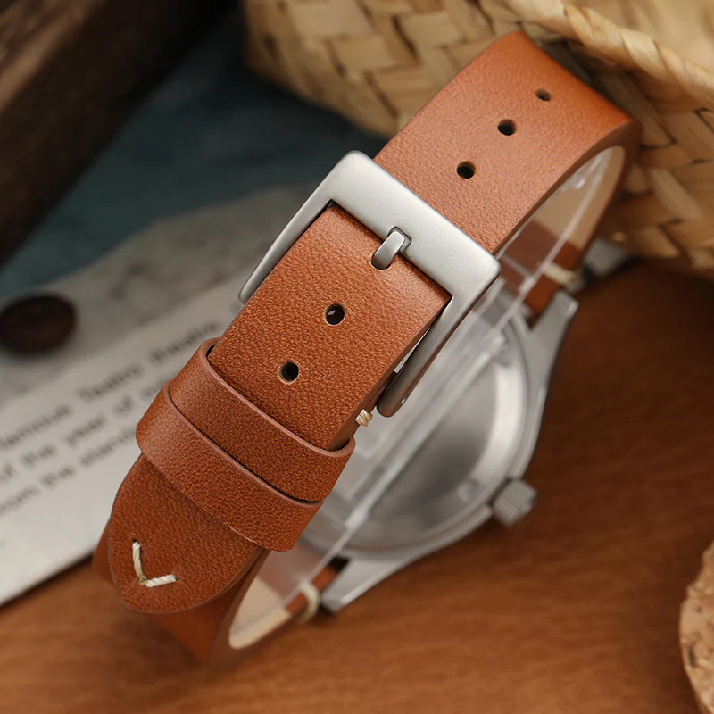 Militado 36mm D12 Quartz Field Watch - Sword Hands - Image 11