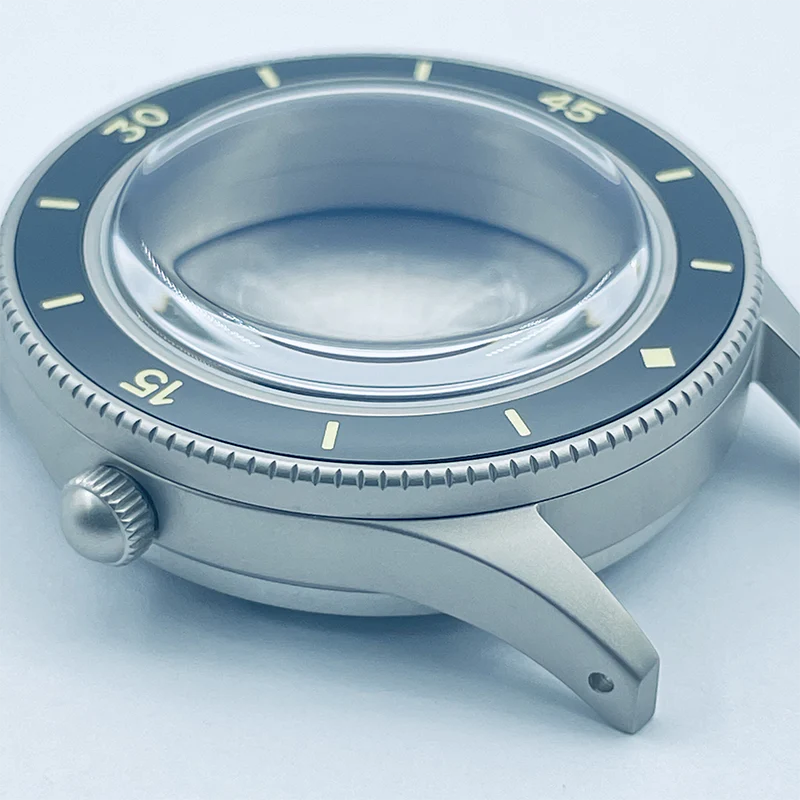 Thorn Retro Case for NH35 Movement Full Luminous - Image 5
